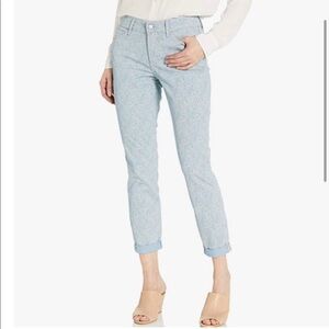 NYDJ Rachel Roll Cuff Ankle Denim slimming Jeans in paisley. Size 14P